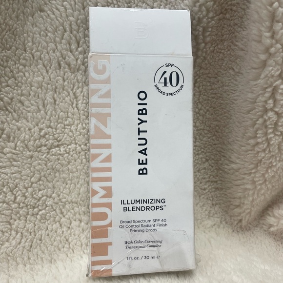 Illuminizing Blendrops SPF 40 - White - Picture 2 of 3